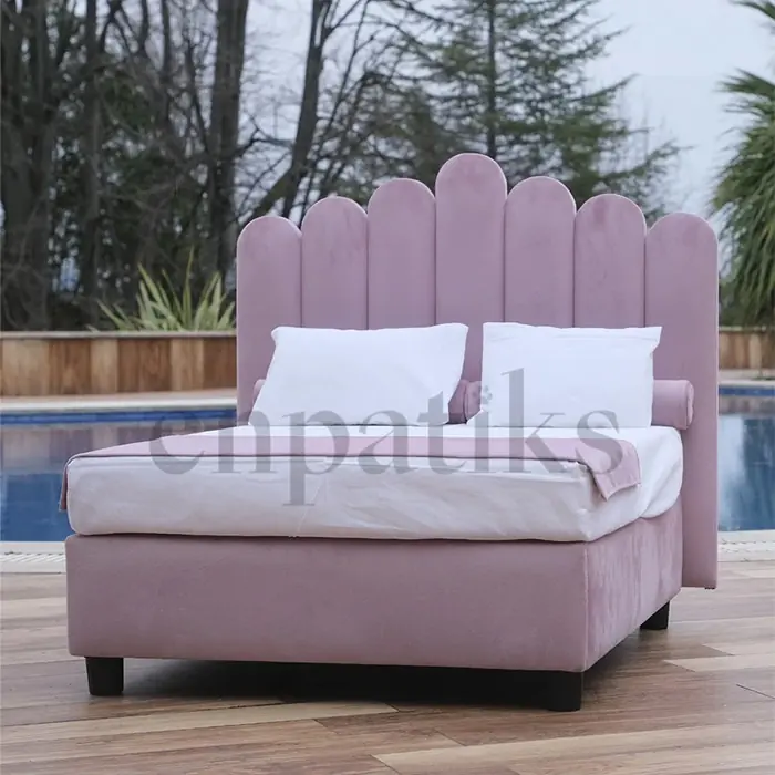 LEPUS LUXE BAZALI KEDİ VE KÖPEK YATAĞI PEMBE 82X80 CM